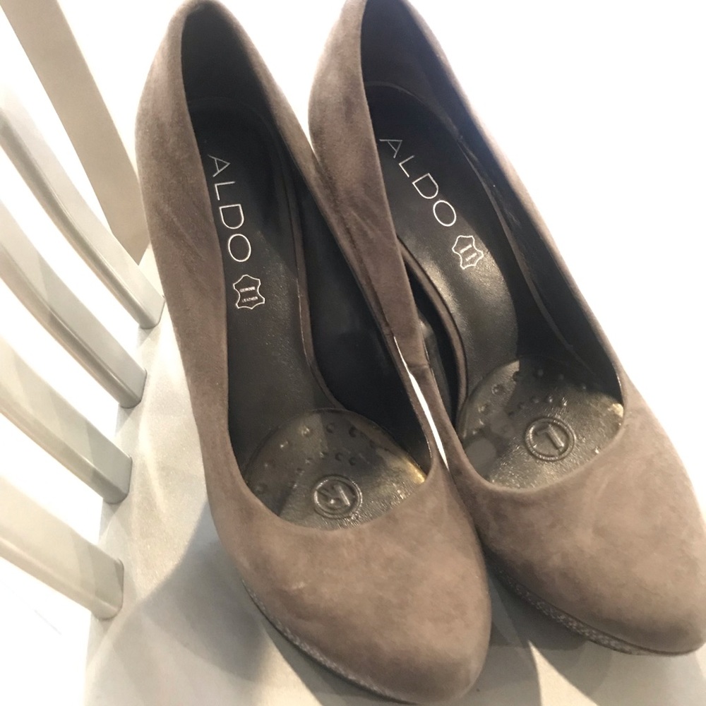 Aldo Gray Suede Platform, 8